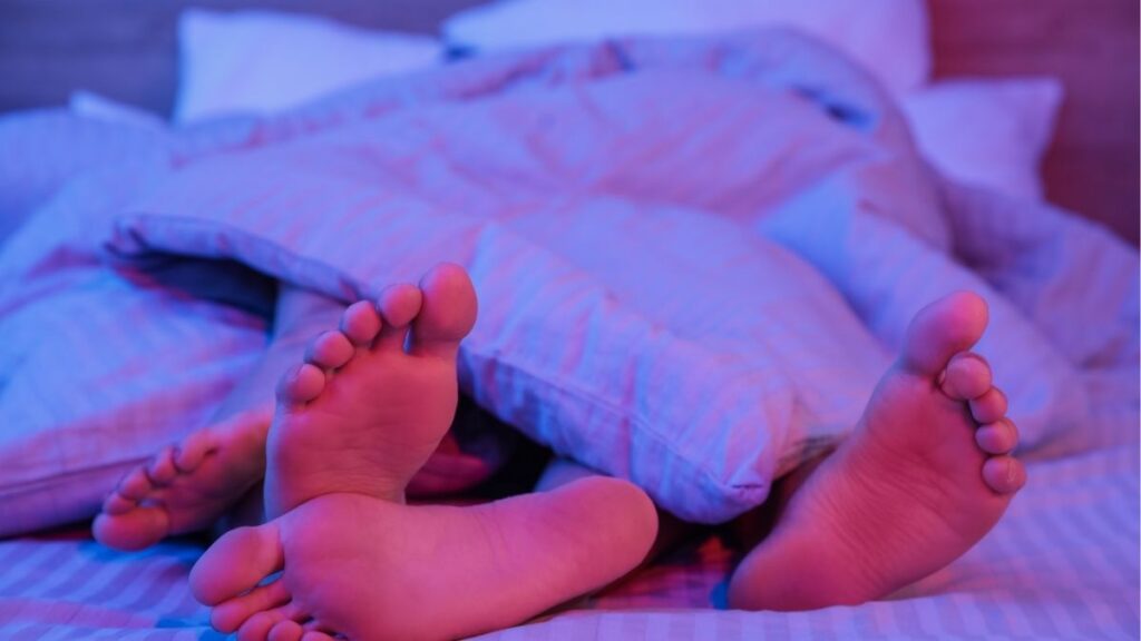 Dirty talk khác nói tục khi quan hệ như thế nào